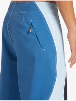 Quiksilver Shorts & Amphibians|Surfsilk Flight 20 20