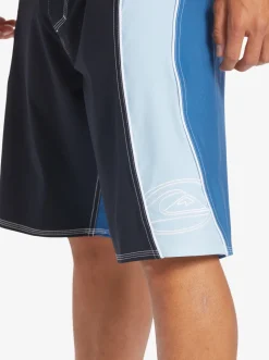 Quiksilver Shorts & Amphibians|Surfsilk Flight 20 20