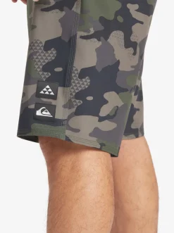 Quiksilver Shorts & Amphibians|Surfsilk Hawaii Camo 21 21