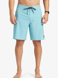 Quiksilver Shorts & Amphibians|Surfsilk Kaimana 19