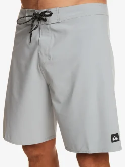 Quiksilver Shorts & Amphibians|Surfsilk Kaimana 19