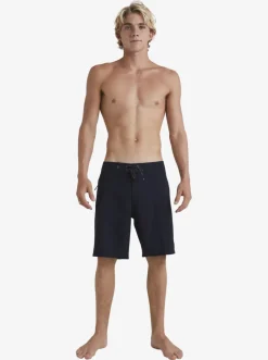 Quiksilver Shorts & Amphibians|Surfsilk Kaimana 19