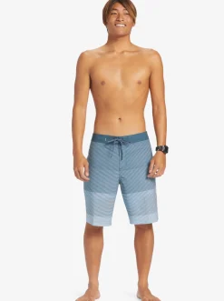 Quiksilver Boardshorts|Surfsilk Massive 20
