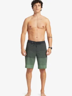 Quiksilver Boardshorts|Surfsilk Massive 20