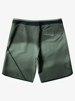 Quiksilver Boardshorts|Surfsilk New Wave 20" Boardshorts Four Leaf Clover
